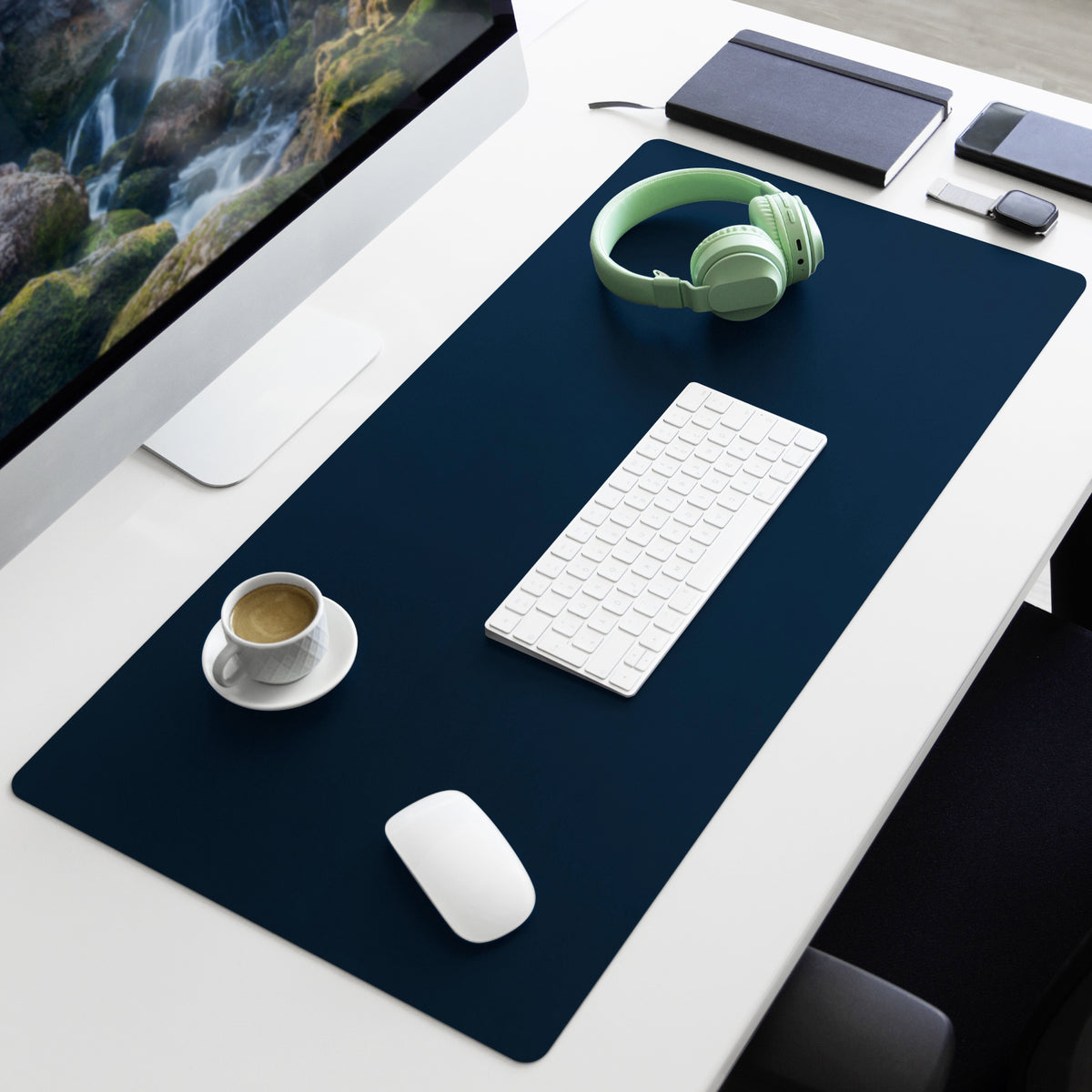 Desk pad | Nero | Easy-care, soft imitation leather | Available in numerous colours and sizes