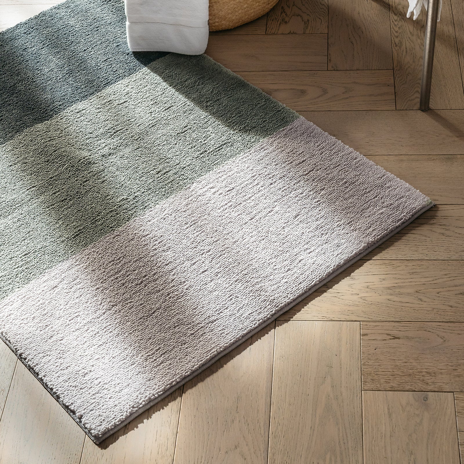 A3_Dark grey/Grey/Light grey