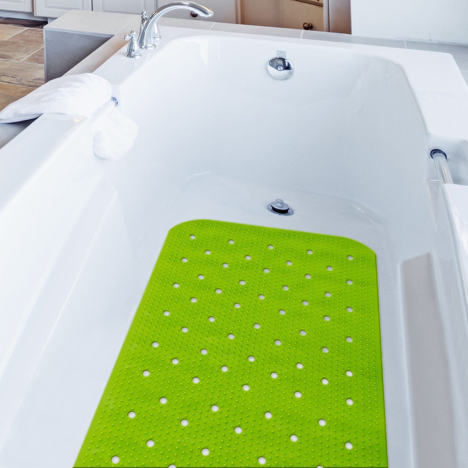 A3_Apple green | Apple green
