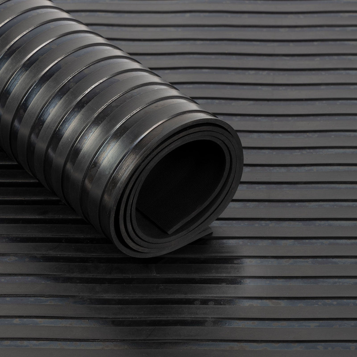 ✂ Rubber Matting | Broad Ribbed | Thickness: 6 mm | Rubber Flooring Rolls