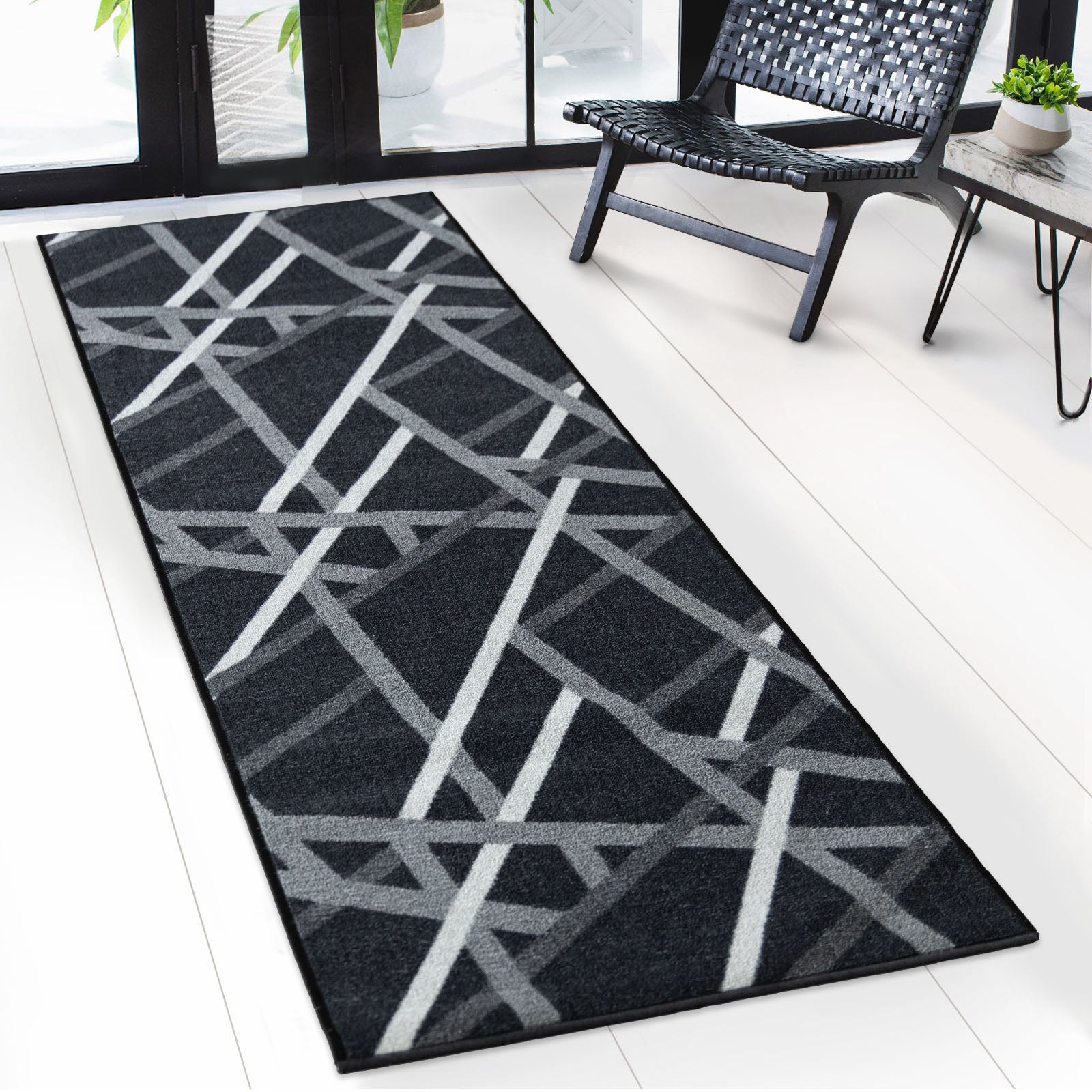Made-to-measure carpet runner | Printed | Anthracite with stripes | Non-slip & easy-care